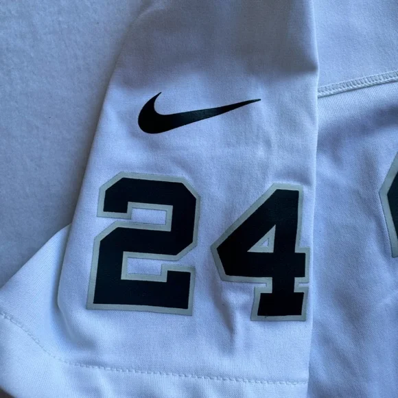 NFL Oakland Raiders Marshawn Lynch White Nike On Field Jersey  Small - Picture 4 of 10